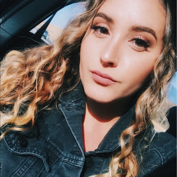 jenellebnstr